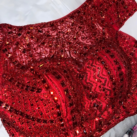 Red Sherri Hill two piece prom dress - Picture 5 of 7